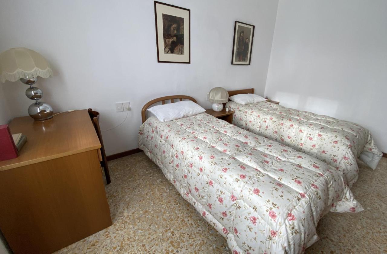 Villino Carla Lipomo Exterior foto