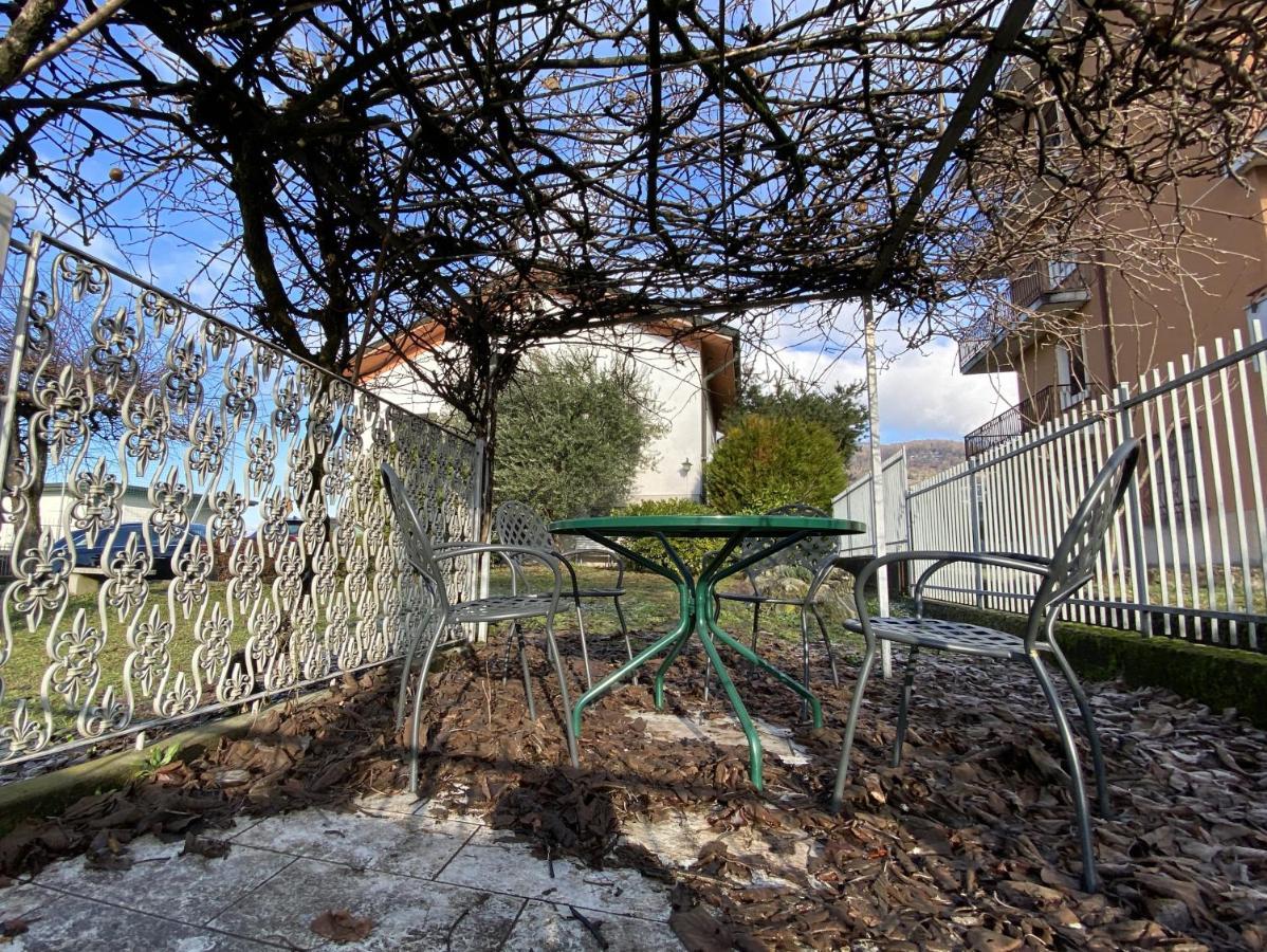 Villino Carla Lipomo Exterior foto